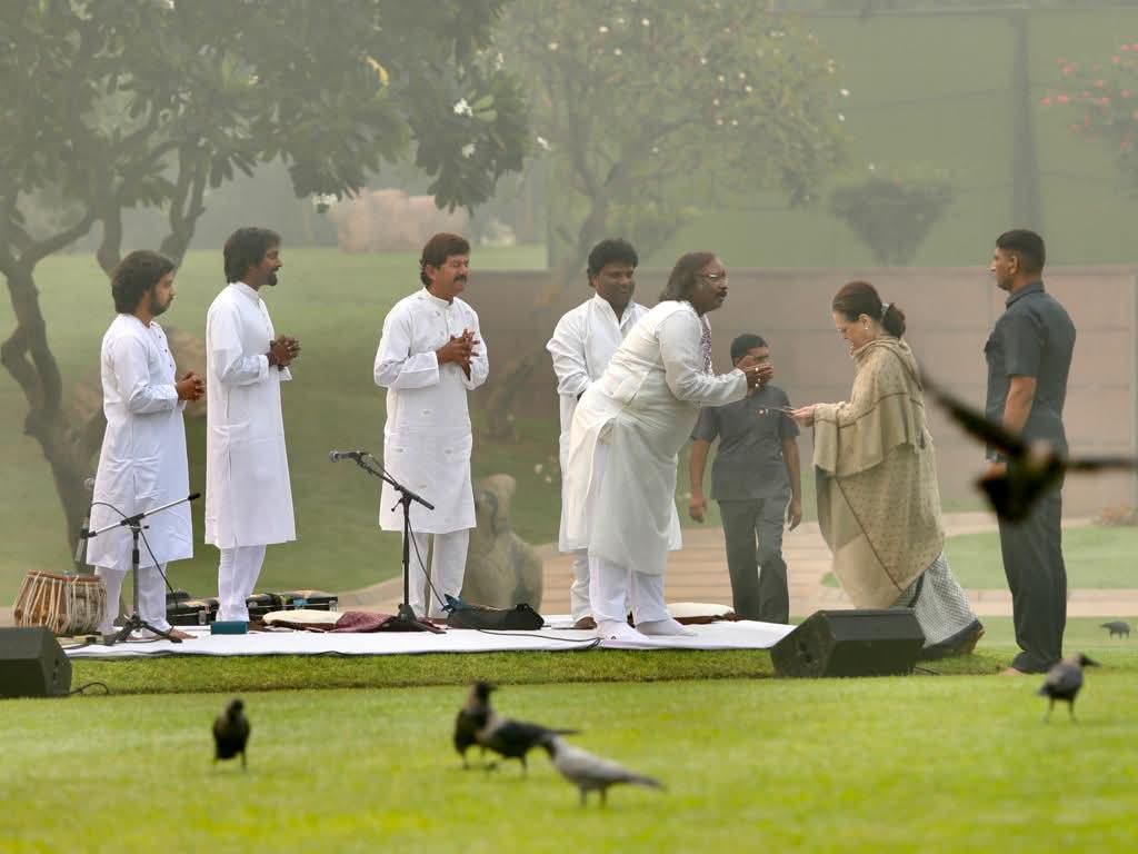 Guruji Performance at Rajiv Gandhi Memorial, Delhi