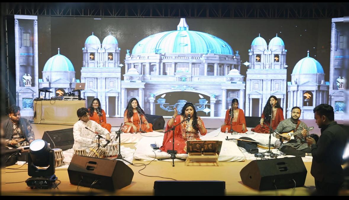 ROOHANI SISTERS PERFORMANCE (2)